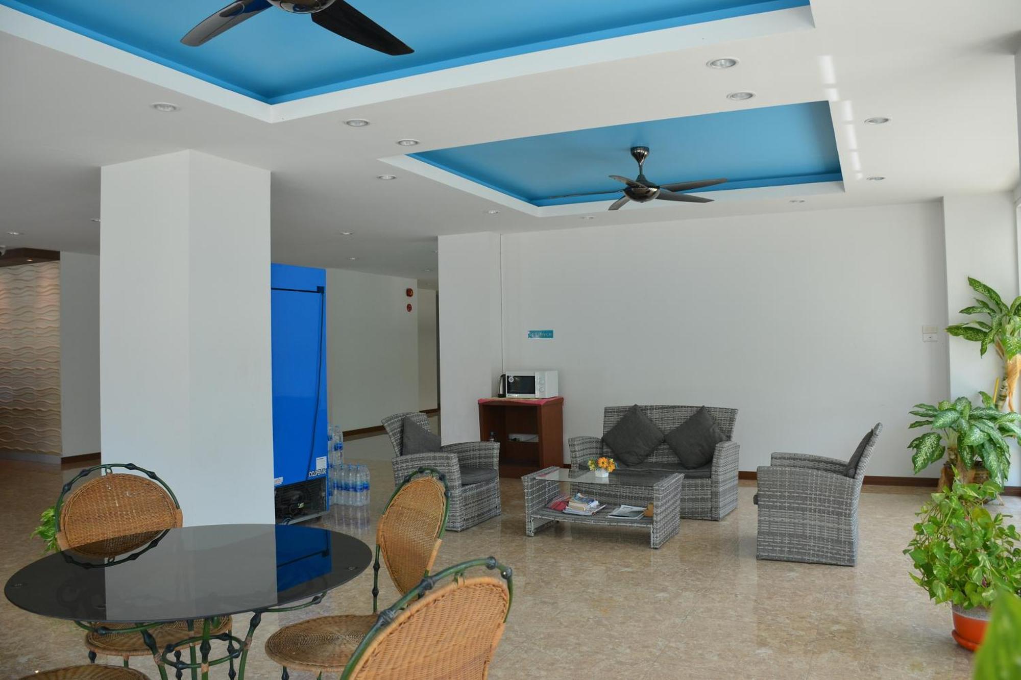 The Base Hua Hin Hotell Eksteriør bilde